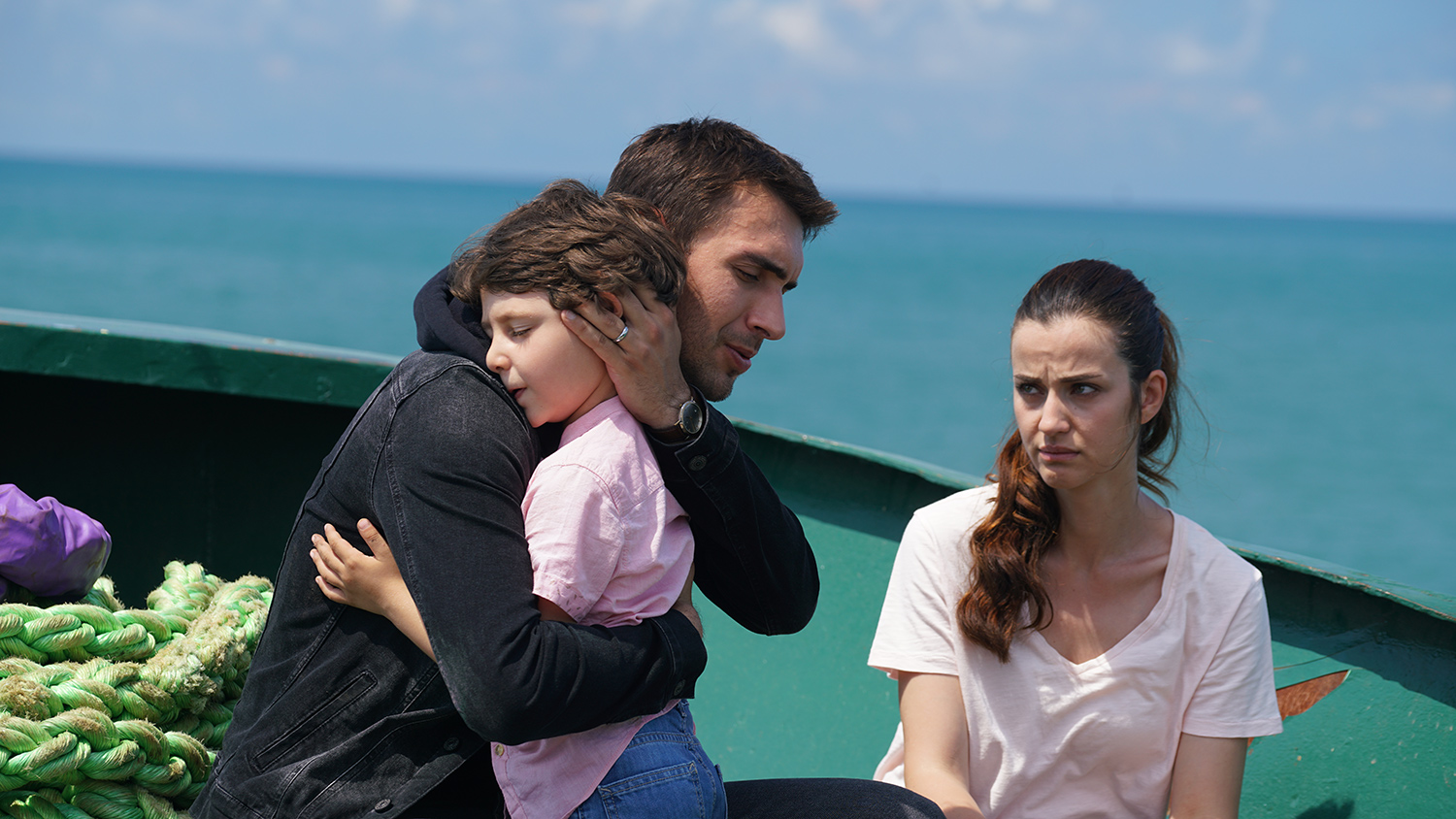 Sen Anlat Karadeniz zirvede tek başına Sen Anlat Karadeniz zirvede tek başına