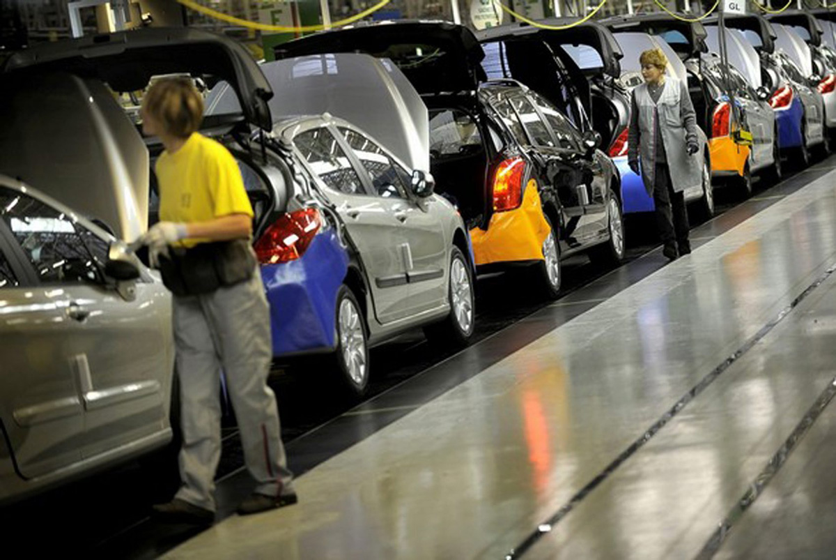 Peugeot-Citroen Grubu'ndan kritik karar