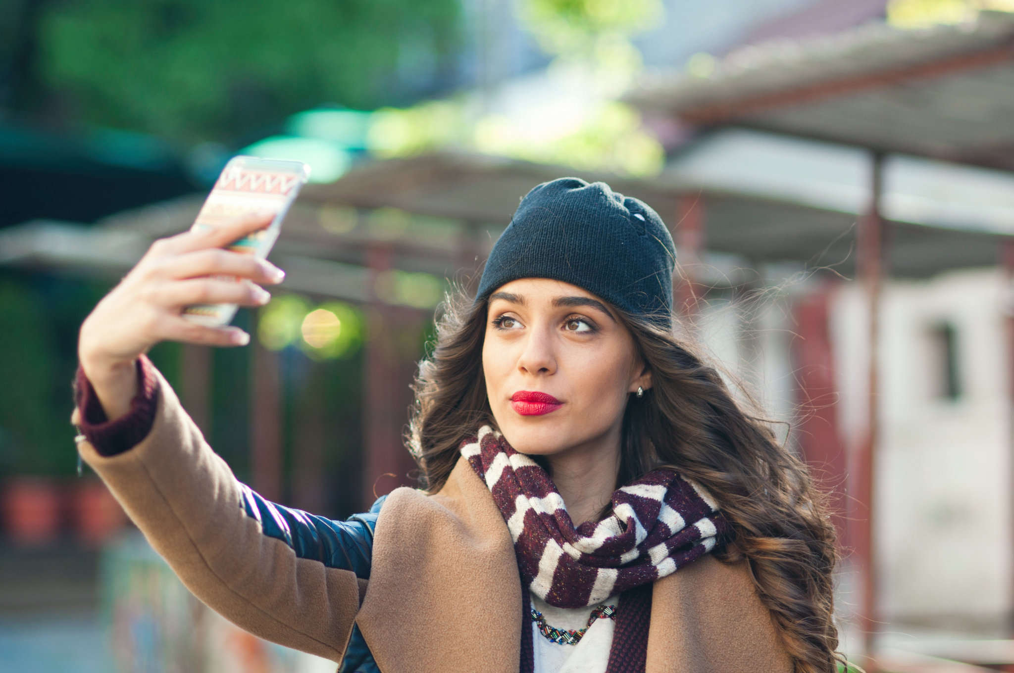 Türk araştırmacılar selfie ölümlerindeki sebepleri ortaya çıkardı Türk araştırmacılar selfie ölümlerindeki sebepleri ortaya çıkardı