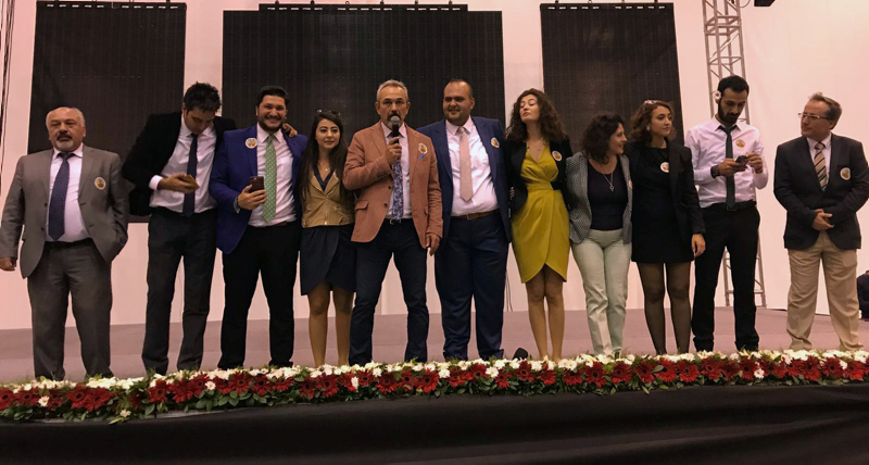 İzmirli avukatlar Özkan Yücel'i seçti