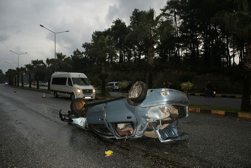 Manavgat'ta kaza 2 yaralı