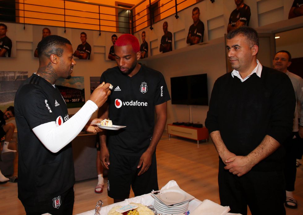 Beşiktaş'ta Babel'in doğum günü kutlandı
