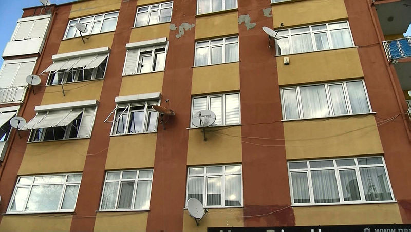 İki bacanak arasında kavga ateş edince araya giren oğlunu vurdu İki bacanak arasında kavga ateş edince araya giren oğlunu vurdu