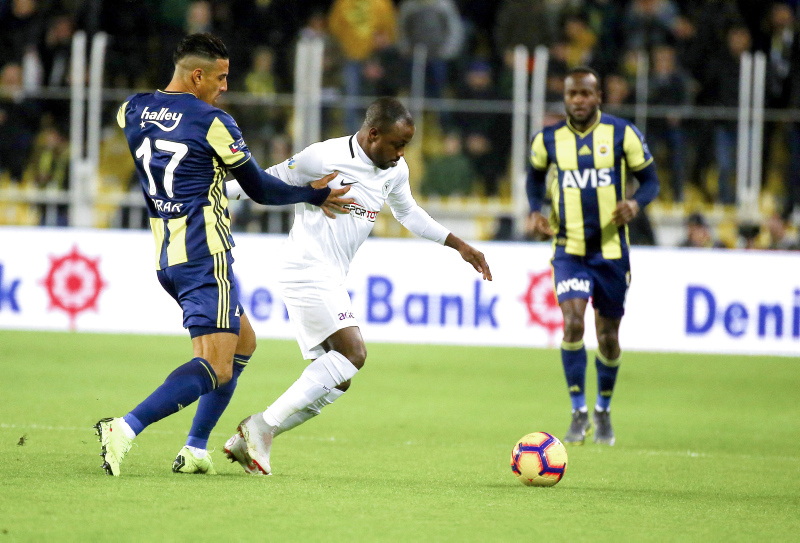 Fenerbahçe kritik puanları evinde bıraktı