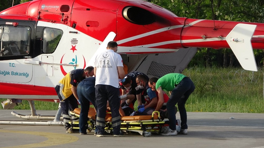 Böbrek hastasının yardımına ambulans helikopter yetişti
