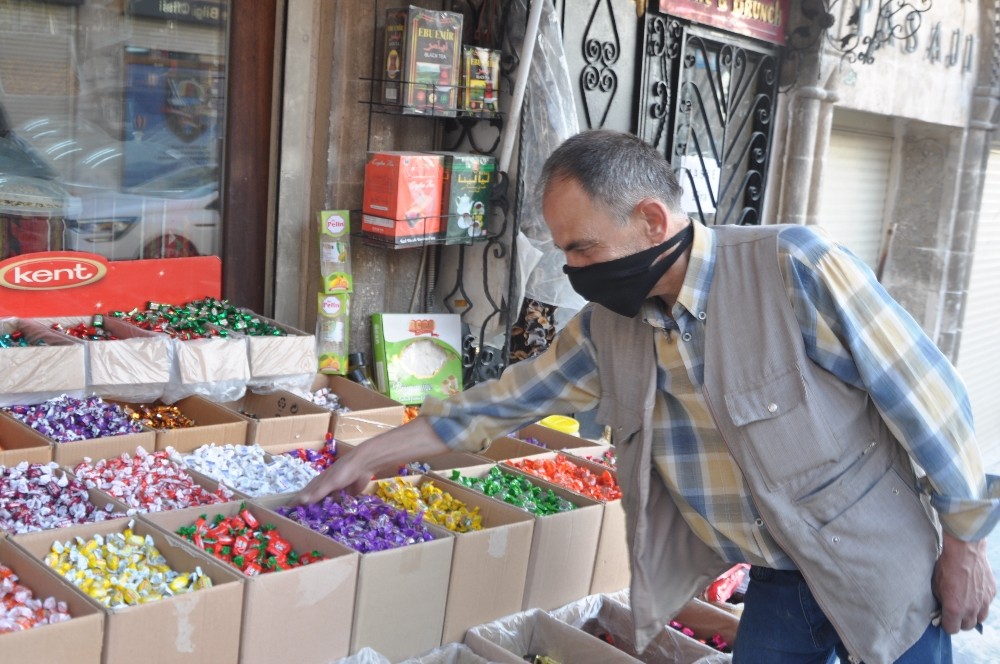 Sokağa çıkma kısıtlaması Mardin’de bayram şekeri satışını etkiledi