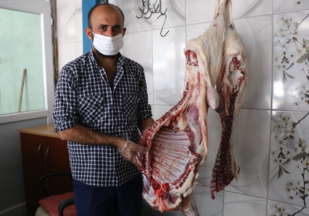 Kasaptan 300 kilo eti dakikalar içinde çaldılar Adana Haberleri