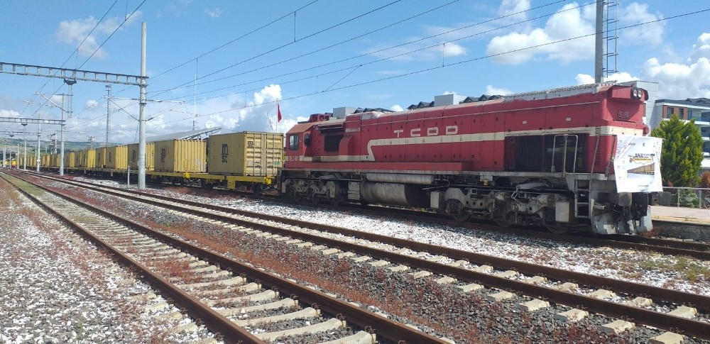 Denizyoluyla taşınacak konteyner tren Tekirdağ'da - Tekirdağ Haberleri