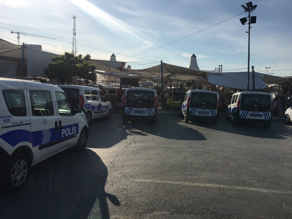 Pendik Te Pazarda Bicakli Kavga 4 Yarali Istanbul Haberleri