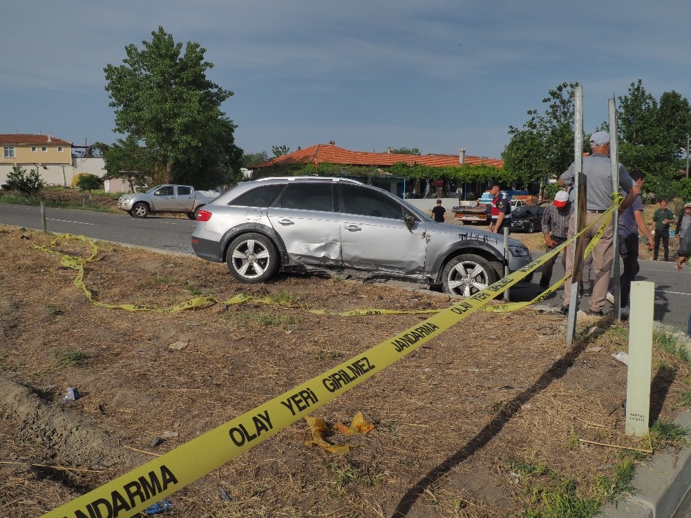 Edirne De Trafik Kazasi 4 Yarali Edirne Haberleri
