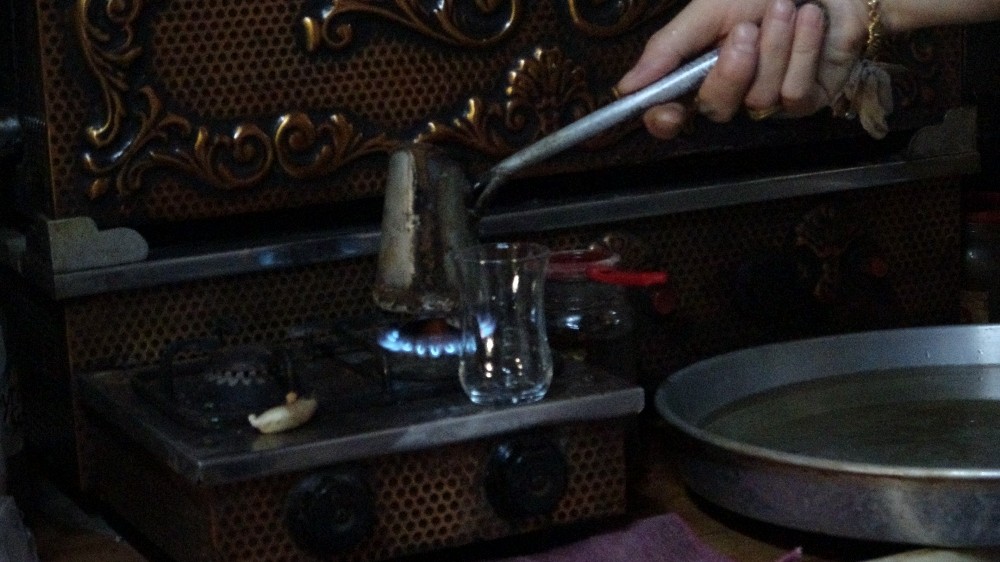 Ölüler Kıraathanesi, kapılarını yeniden açtı Adana Haberleri