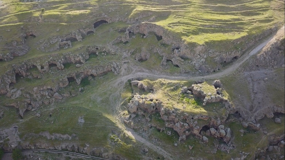 Binlerce yıllık ‘Mağara Kent’ koruma altına alındı