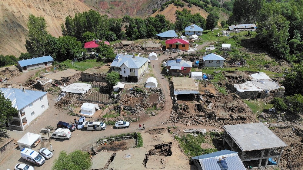 afad bingol depreminde 22 yapi yikildi 214 yapi agir hasar gordu bingol haberleri