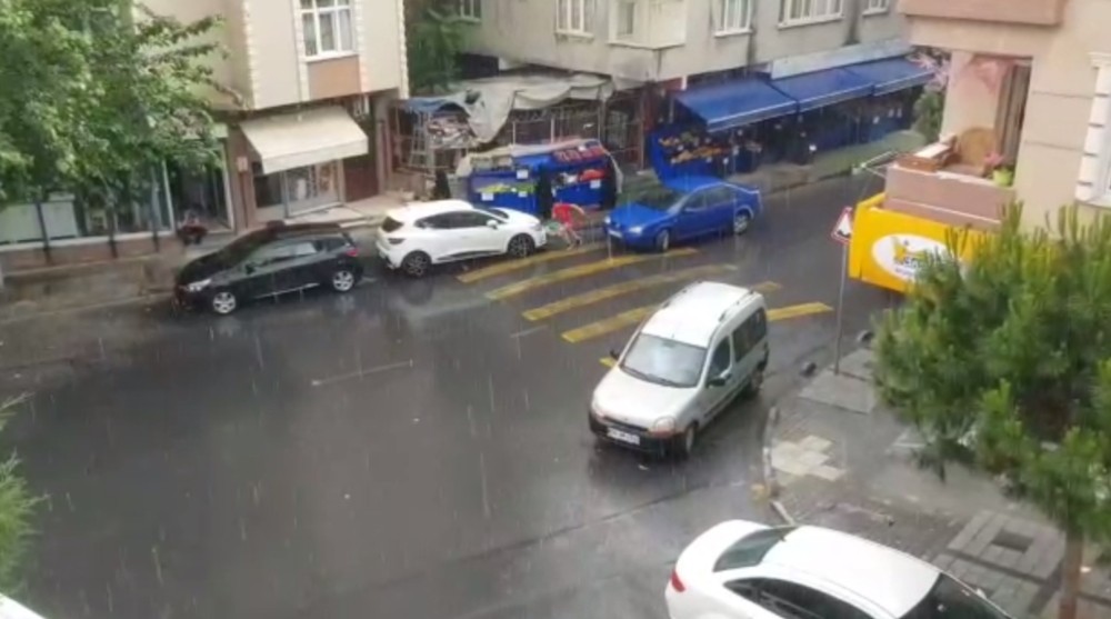 İstanbul’da yağış etkili oluyor