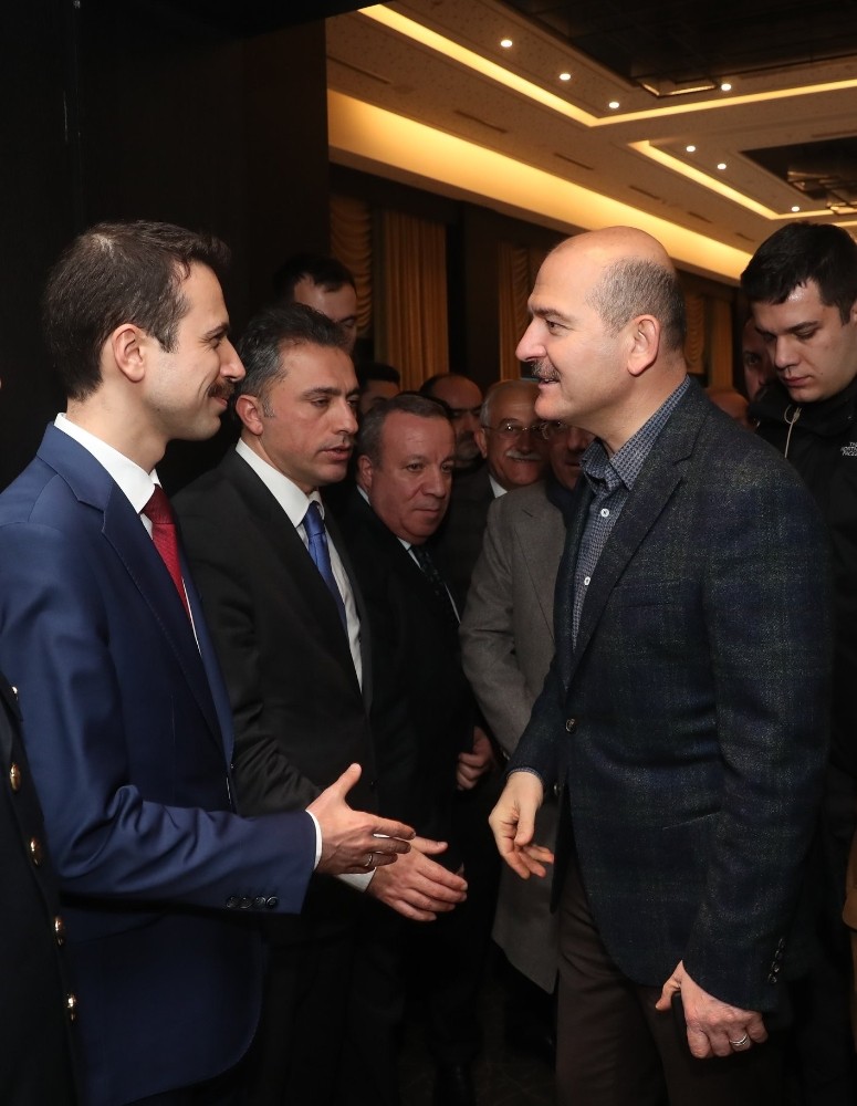 Kaymakam Açıkgöz ve eşi, İdlib’de 4 briket ev yaptıracak Kastamonu