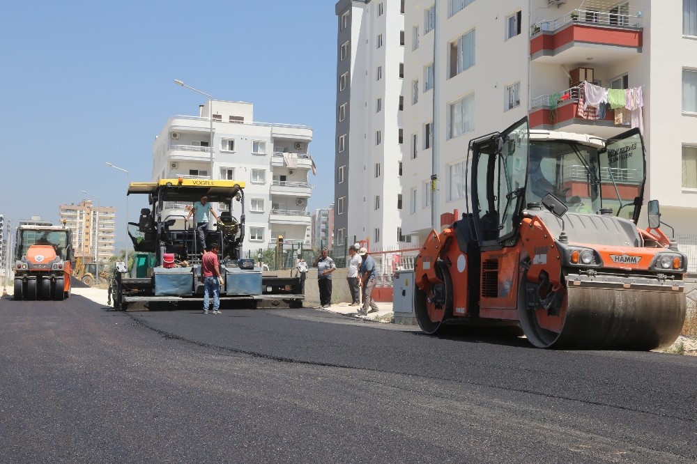Erdemli’de asfalt çalışmaları hızlandı
