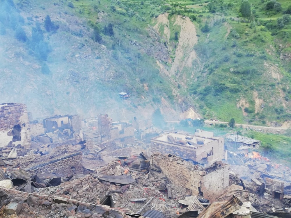 Artvin In Yusufeli Ilcesi Dokumacilar Koyu Sahlepciler Mahallesindeki Yangin Kontrol Altina Alindi Artvin Haberleri