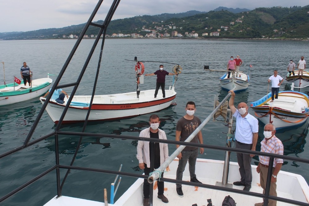 Giresun Un Gorele Ilcesinde Vatandaslardan Kafes Balikciligina Tepki Giresun Haberleri