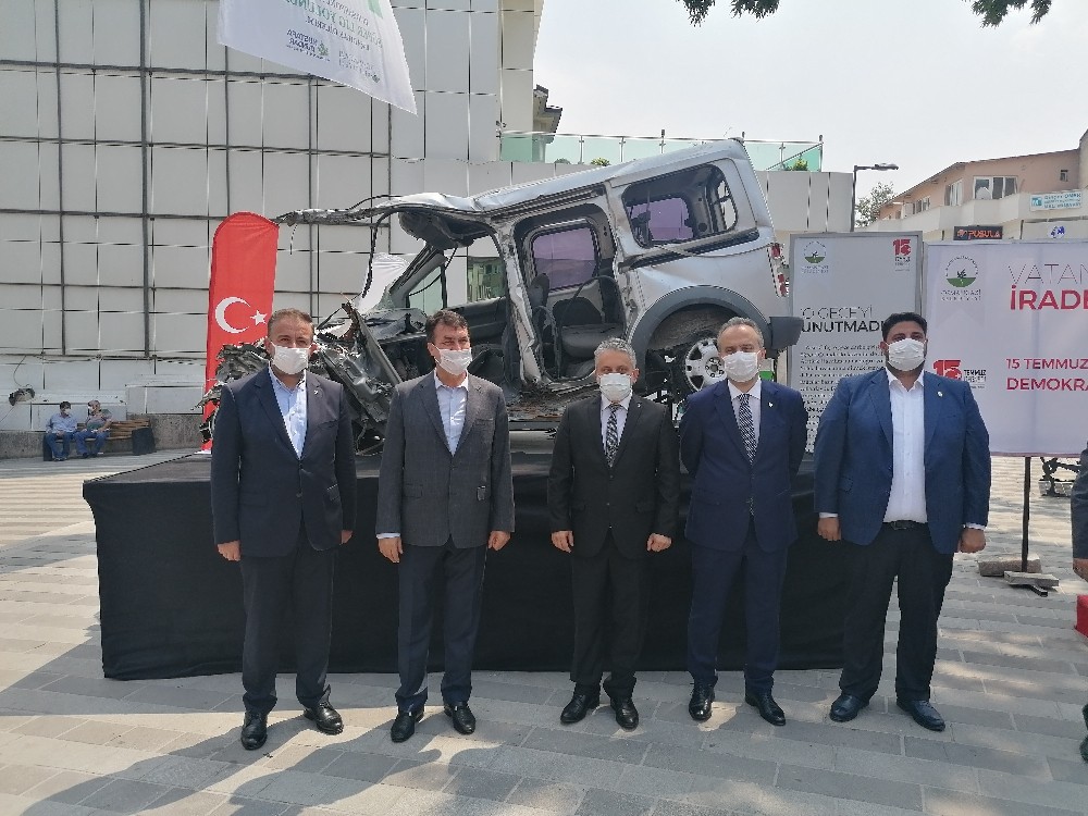 15 Temmuz Hain Darbe Girisimde Tankin Ezdigi Arac Bursa Da Sergilendi Bursa Haberleri