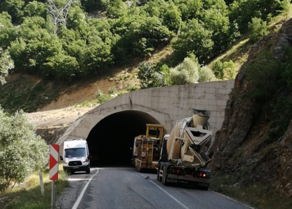 Tunceli De Trafik Kazasi 3 Yarali Tunceli Haberleri