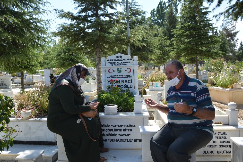 Ağaroğlu Ailesi oğullarını vatan uğruna şehit vermenin gururuyla yaşıyor