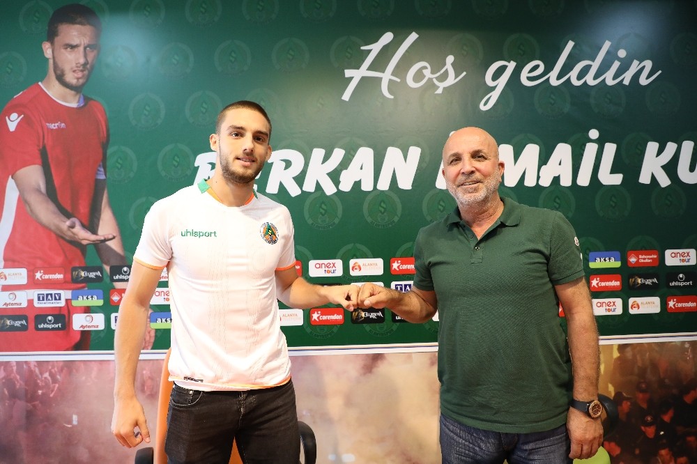 Alanyaspor, Berkan İsmail Kutlu ile sözleşme imzaladı ...