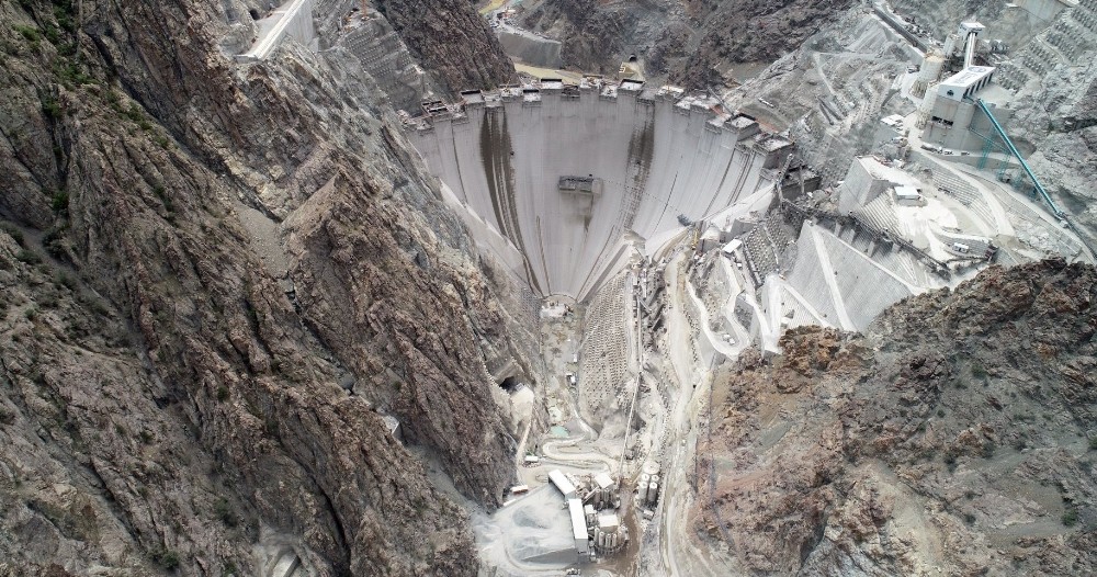 Türkiye’nin en yüksek barajının yapımında 220 metreye ulaşıldı