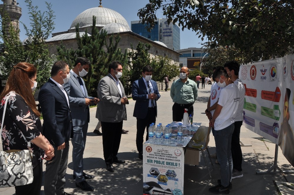 LGS tercih dönemi öncesinde PYK üyeleri öğrencileri teşvik etmek amacıyla çeşitli etkinlikler ...