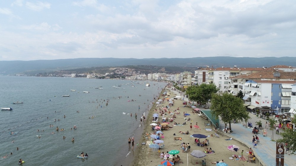 Bursa sahilleri, korona virüs tedbirlerine ayak uydurmaya çalışıyor