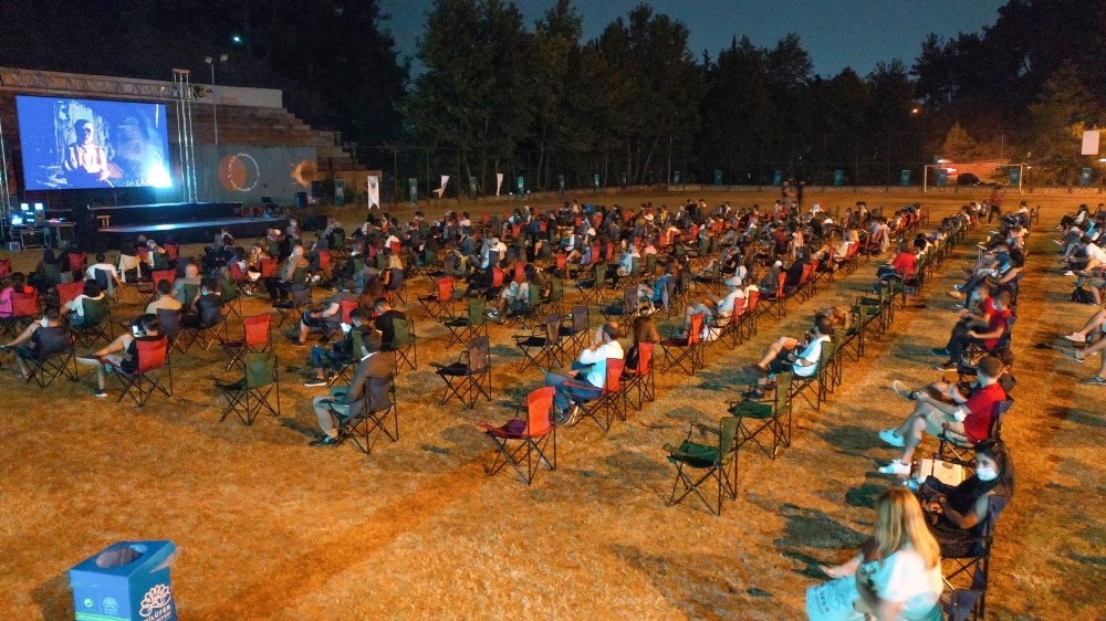 Cali Da Yildizlarin Altinda Sinema Keyfi Bursa Haberleri