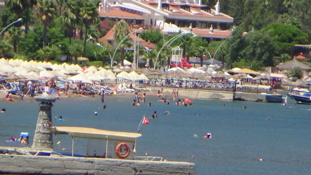 Marmaris Te Bazi Plajlarda Yogunluk Olustu Mugla Haberleri