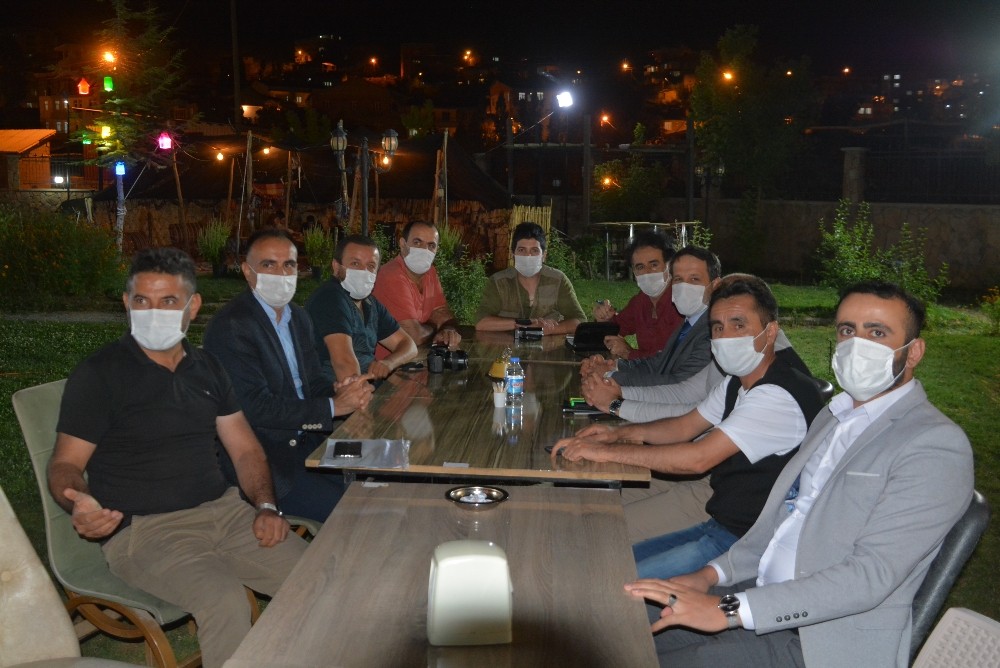 AK Partil’i Gür’den maske ve sosyal mesafe uyarısı