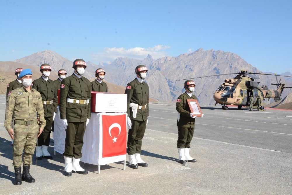 Şehit Yıldırım için Hakkari’de tören düzenlendi