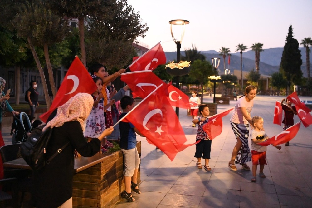 Antalya’da 30 Ağustos coşkusu devam ediyor
