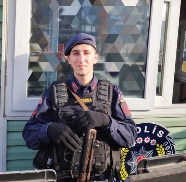 Giresun’da selde kaybolan 5 kişiden Jandarma Uzman Çavuş Sami Yılmaz’ın cansız bedeni Harşit Çayı içinde bulundu