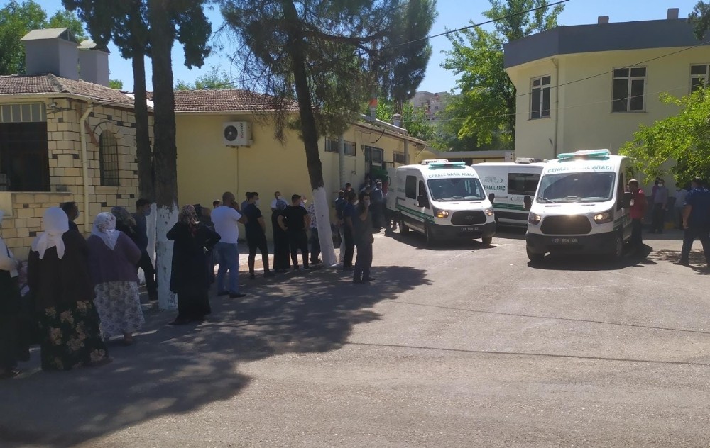 Feci Kazada Hayatini Kaybedenlerin Cenazeleri Yakinlarina Teslim Edildi Gaziantep Haberleri