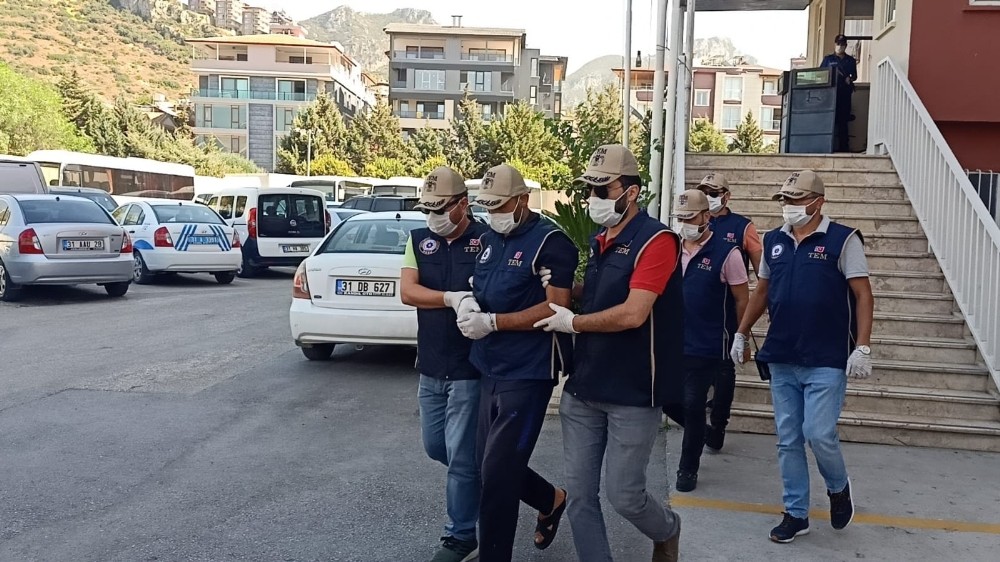 Reyhanlı patlamasının sorumlularından Ercan Bayat adliyeye sevk edildi