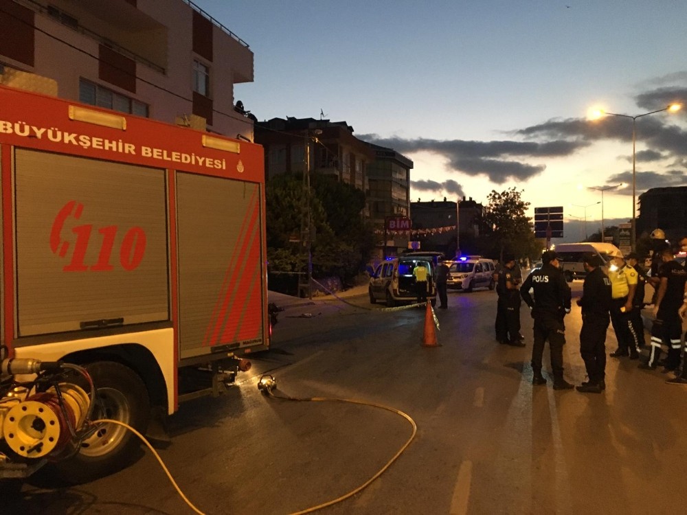 Sancaktepe’de Emniyet kemeri takılı olmayan sürücü, kazada, araçtan savrularak  öldü