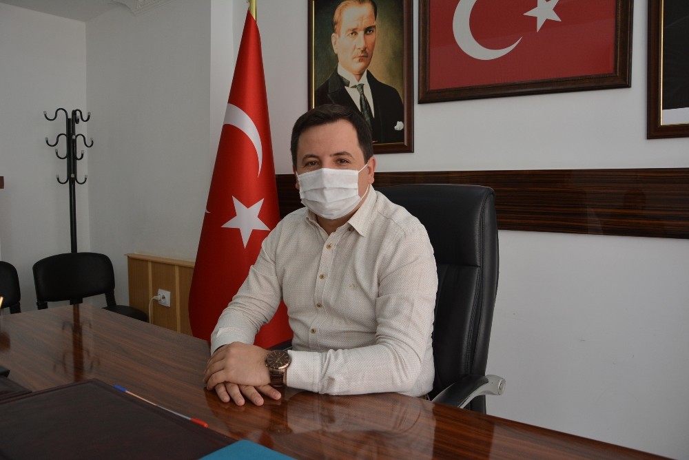 Korona virüsü yenen başkan Sancaktar, göreve başladı