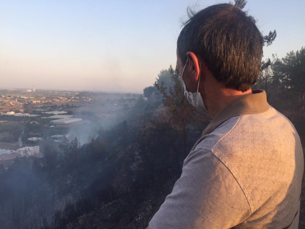 Antalya’da çalılık alan yangını ormanı tehdit ediyor