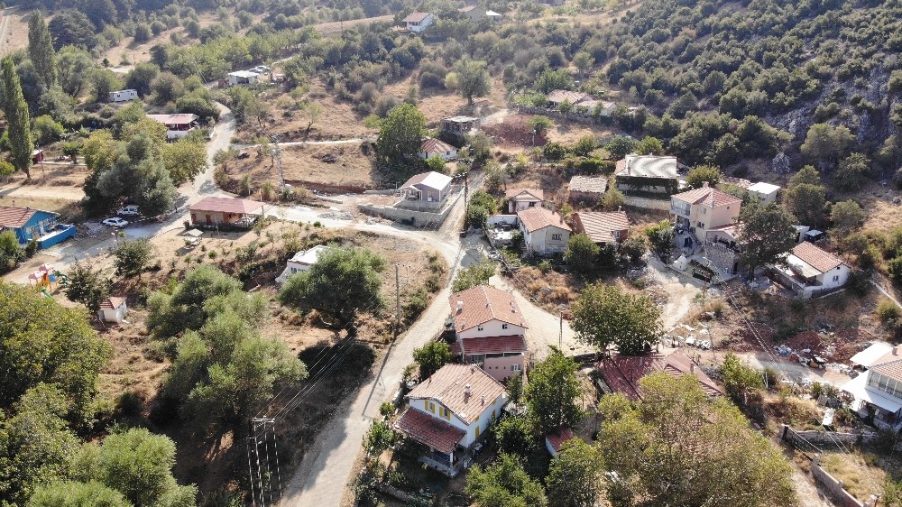(Özel) Spil’in şifa dağıtan mahallesi; havası ve suyu her derde deva oluyor