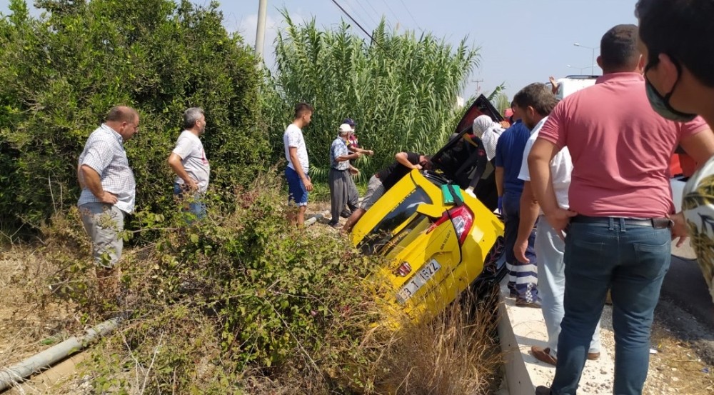 Mersin’de trafik kazası: 4 yaralı