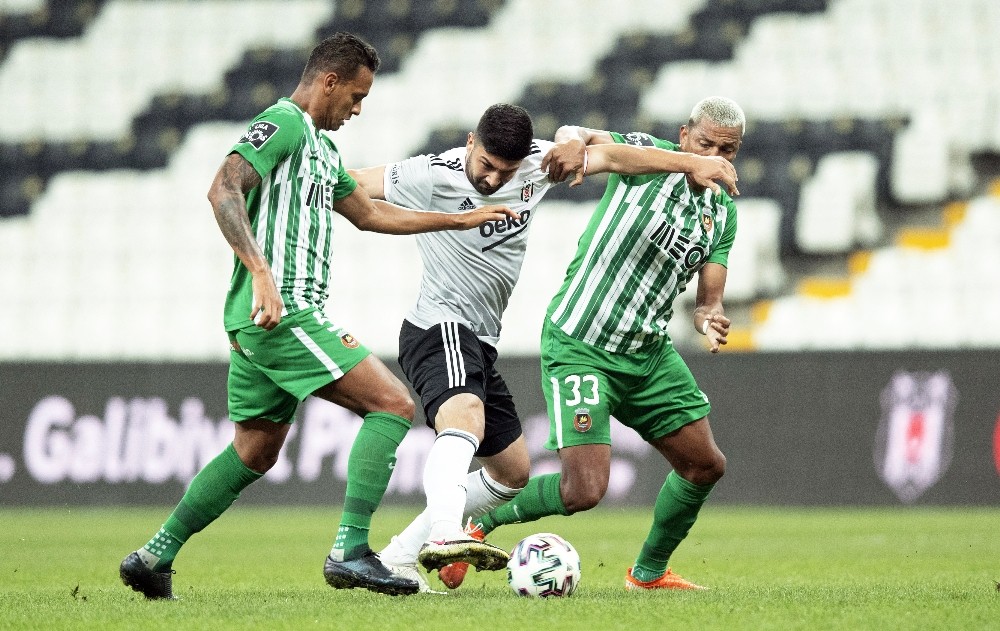 UEFA Avrupa Ligi: Beşiktaş : 1- Rio Ave: 0 (İlk yarı ...