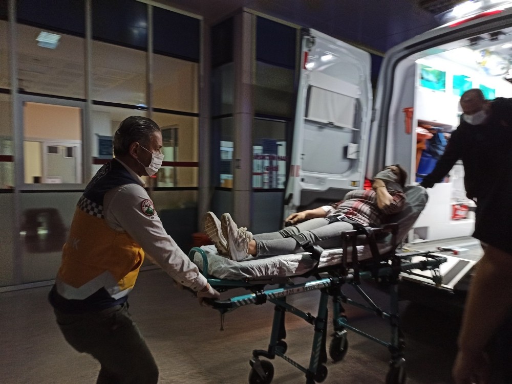 İznik’te iki otomobil çarpıştı, bebek koltuğu hayat kurtardı