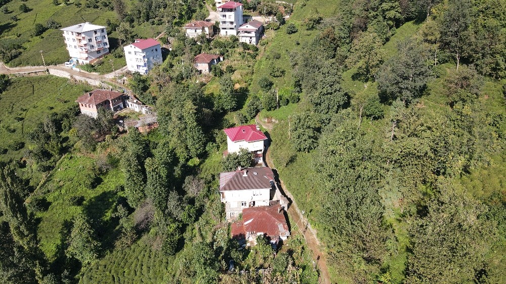 Doğu Karadeniz’de yol sorunlarının büyük bölümü komşulardan kaynaklanıyor