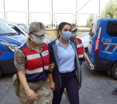 Kırmızı kategoride aranan teröristin sağ kolu olan avukat tutuklandı