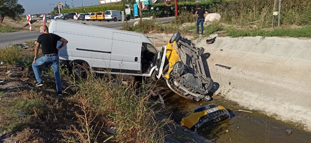İzmir’de kazada can pazarı: 6 yaralı