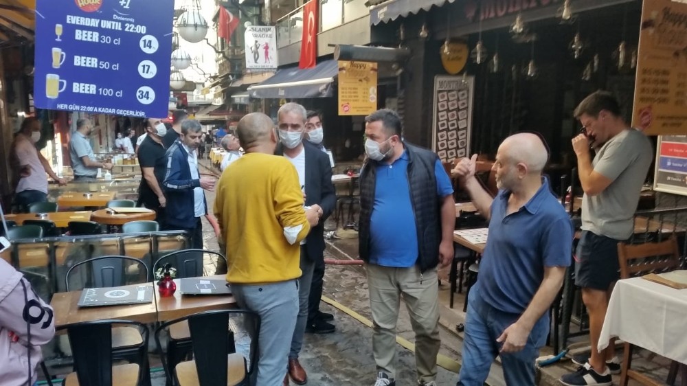 Özel Beyoğlu Balık Pazarı’nda yangın paniği