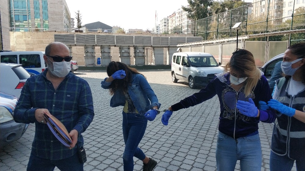 Samsun’da 4 evden hırsızlık yapan kadınlar tutuklandı