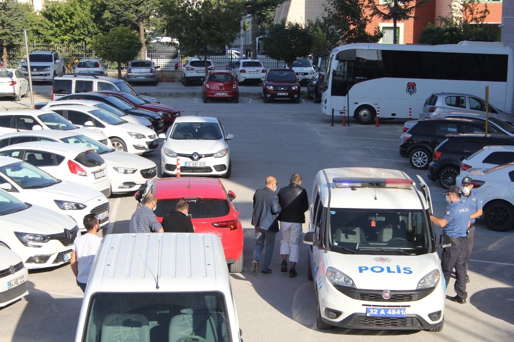 Isparta’daki kadın cinayetinde 4 şüpheli adliyeye sevk edildi